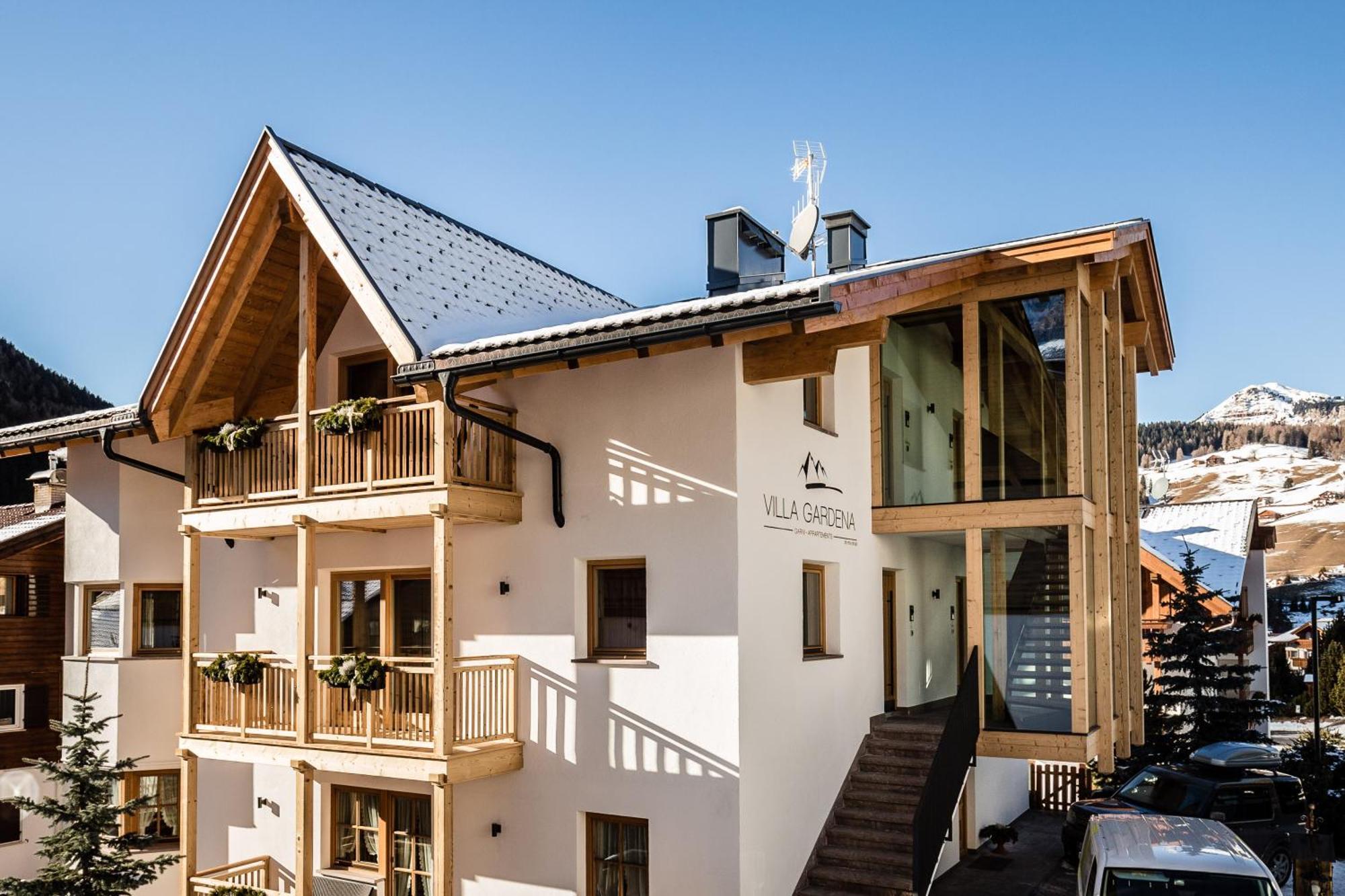 Apartments Villa Gardena - Gardenahotels Сельва-ди-Валь-Гардена Экстерьер фото